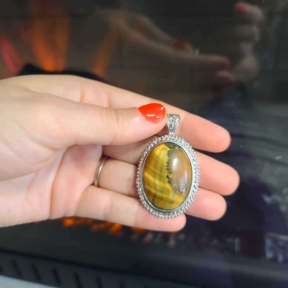 Classy Tiger Eye Pendant